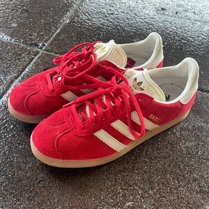 Adidas Gazelle red suede 9